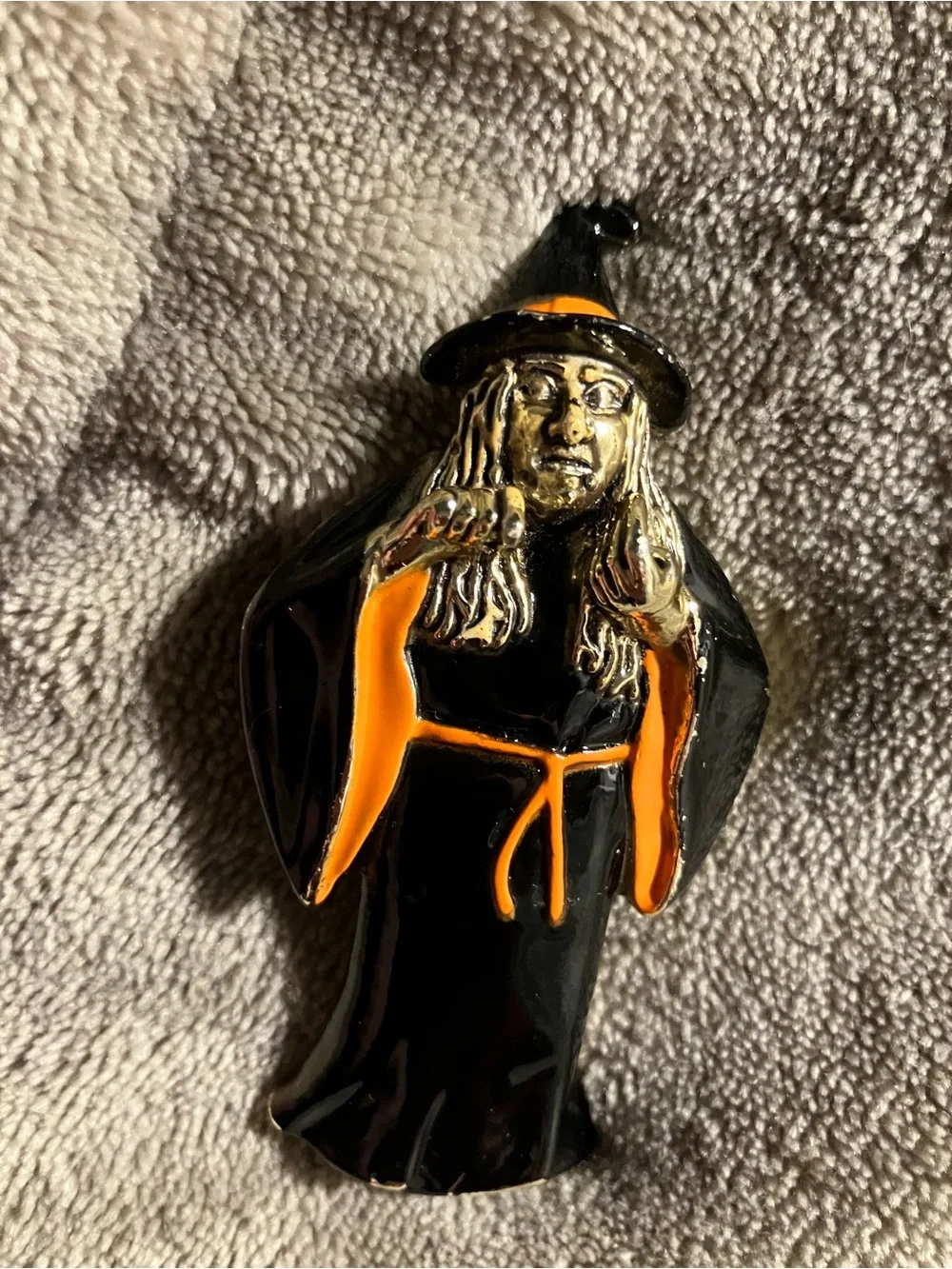 Vintage AJC Halloween Witch Brooch Pin Gold Tone Orange Black Enamel 3